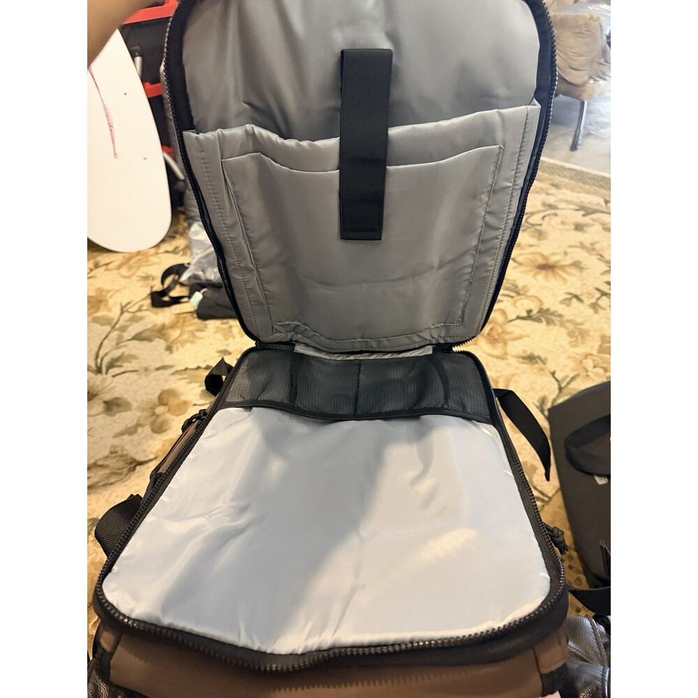 BAGSMART Blast 28L Travel Backpack Brown/Black Ergonomic Trolley Pass-Through - Picture 3 of 7